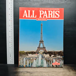 All Paris in 170 Color Photographs