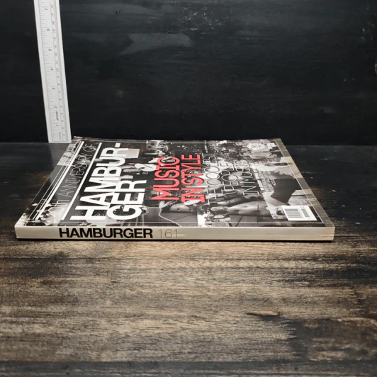 Hamburger Magazine Vol.10 No.161 Nov2011 รูปที่ 3