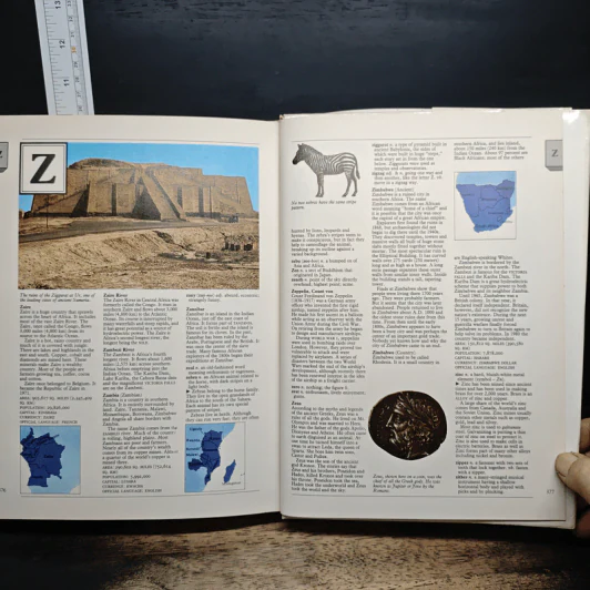 Webster's Illustrated Dictionary Encyclopedia รูปที่ 10