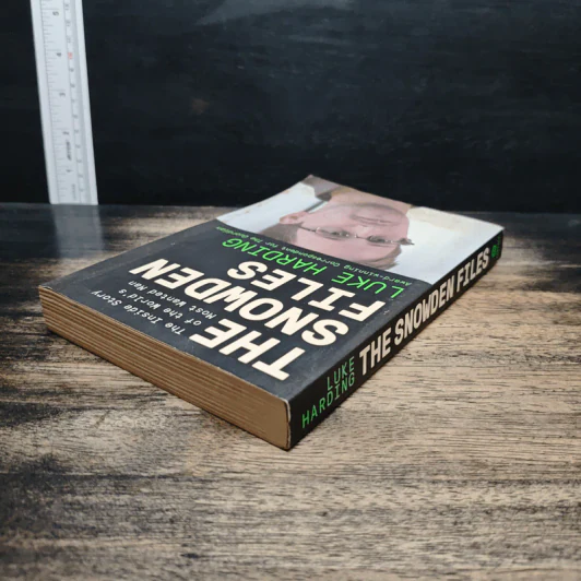 The Snowden Files - Luck Harding รูปที่ 5