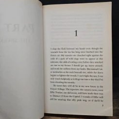 The Hunger Games Catching Fire - Suzanne Collins รูปที่ 8