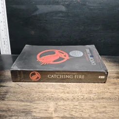 The Hunger Games Catching Fire - Suzanne Collins รูปที่ 3