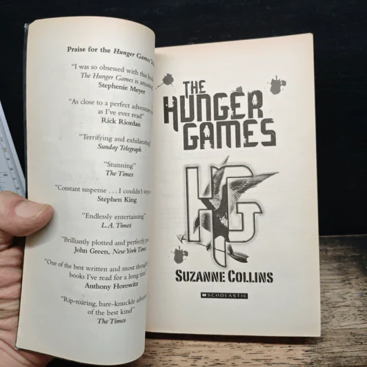 The Hunger Games - Suzanne Collins รูปที่ 6