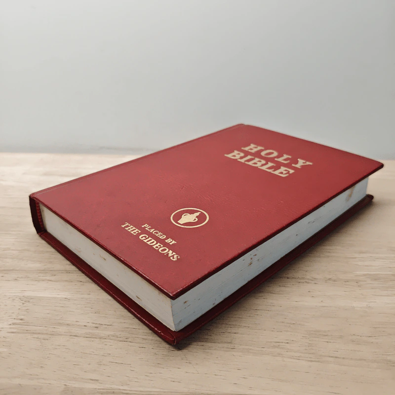 Holy Bible รูปที่ 3