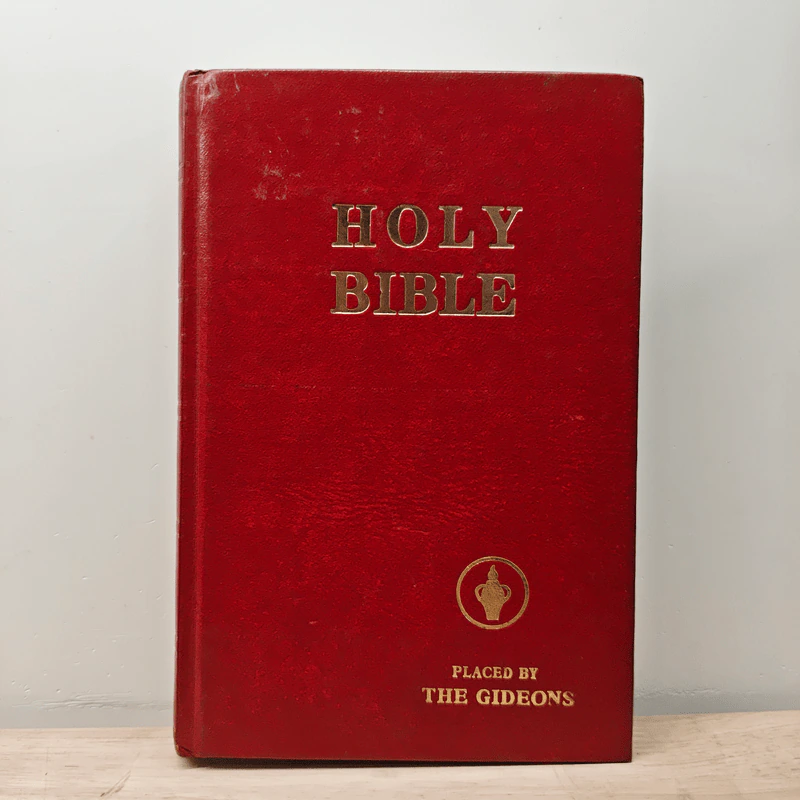 Holy Bible รูปที่ 1