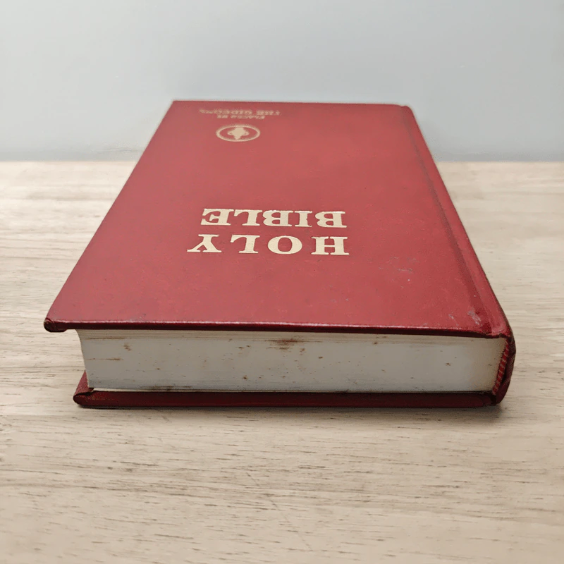 Holy Bible รูปที่ 4