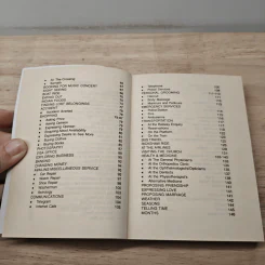 Hindi-English Phrase Book - Kavita Kumar รูปที่ 7