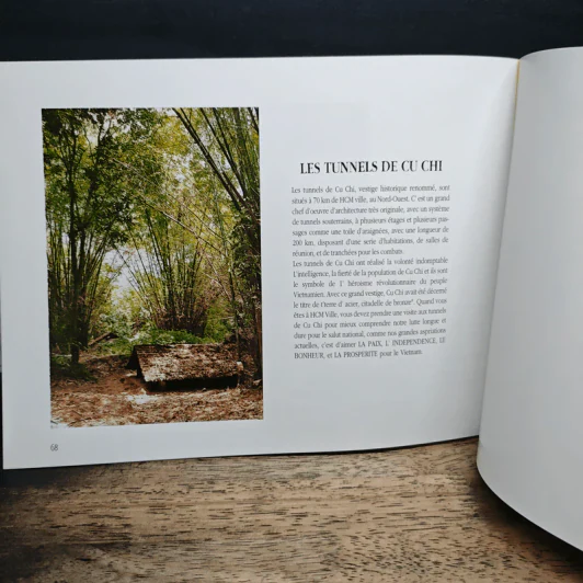The Document Album of Cu Chi L'album Documentaire De Cu Chi 1960-1975 รูปที่ 11