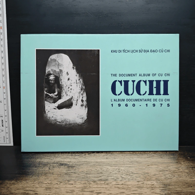 The Document Album of Cu Chi L'album Documentaire De Cu Chi 1960-1975 รูปที่ 1