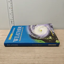 Weather: Essential facts about the Earth's weather - Michael Bright รูปที่ 2