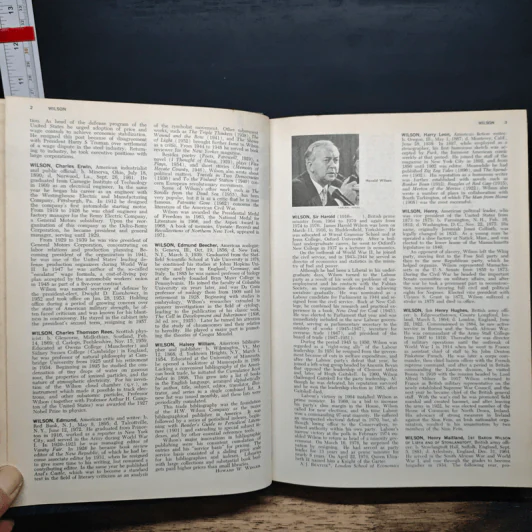 Encyclopedia Americana Vol.29 รูปที่ 9