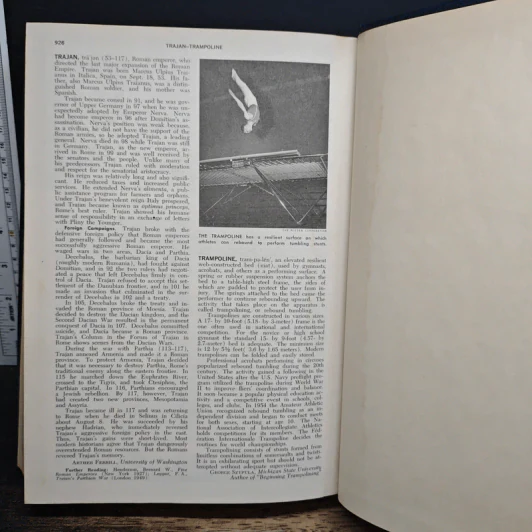 Encyclopedia Americana Vol.26 รูปที่ 9