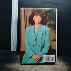 Daring to Dream, Holding the Dream, Finding the Dream - Nora Roberts รูปที่ 2