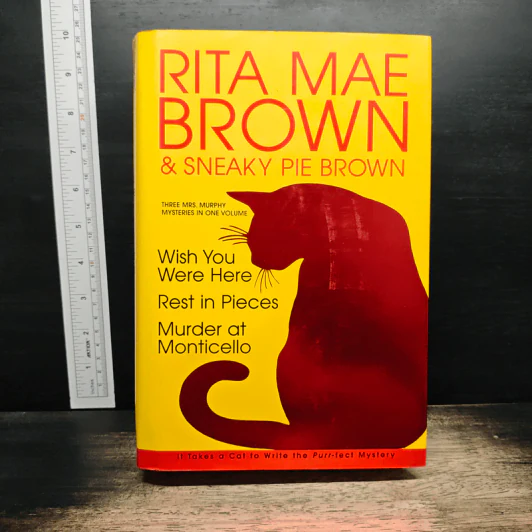 Rita Mae Brown: Three Mrs. Murphy Mysteries: Wish You Were Here, Rest in Pieces, Murder at Monticello - Rita Mae Brown รูปที่ 1