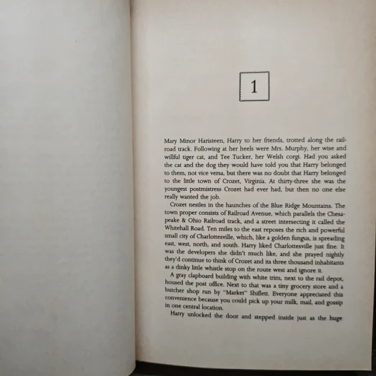 Rita Mae Brown: Three Mrs. Murphy Mysteries: Wish You Were Here, Rest in Pieces, Murder at Monticello - Rita Mae Brown รูปที่ 7