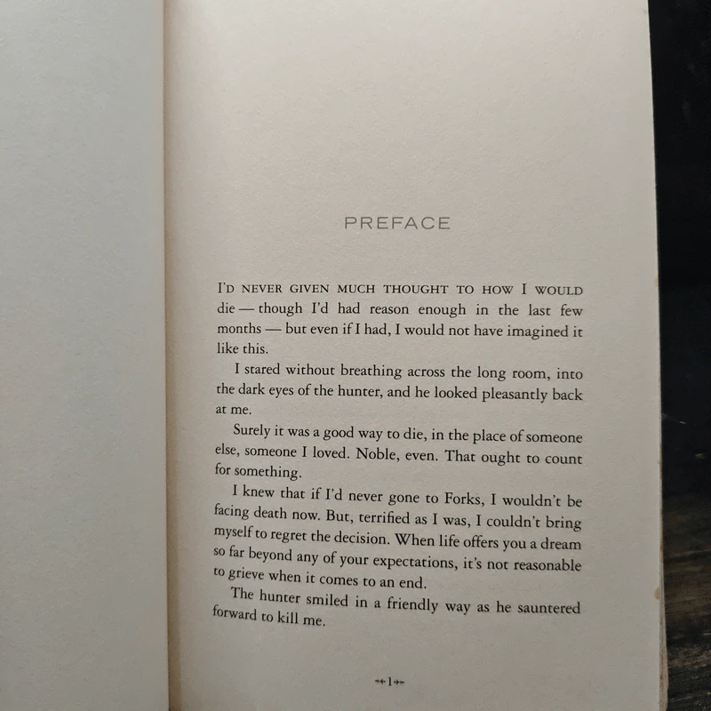 The Twilight Saga 4 Books Twilight + Eclipse + New Moon + Breaking Dawn - Stephenie Meyer รูปที่ 9