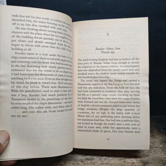 Plague Ship - Clive Cussler, Jack Du Brul รูปที่ 7