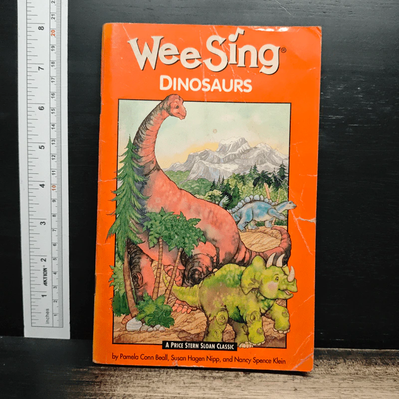 Wee Sing Dinosaurs รูปที่ 1