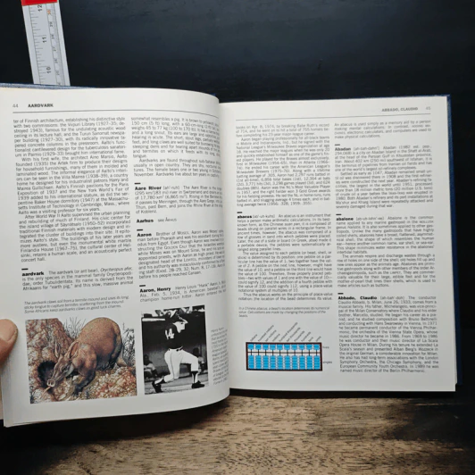 Grolier Family Encyclopedia รูปที่ 8