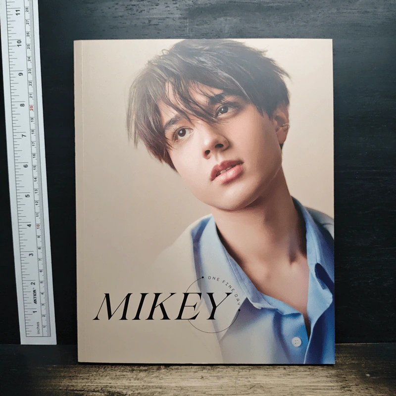 Photo Book Mikey One fine day รูปที่ 1