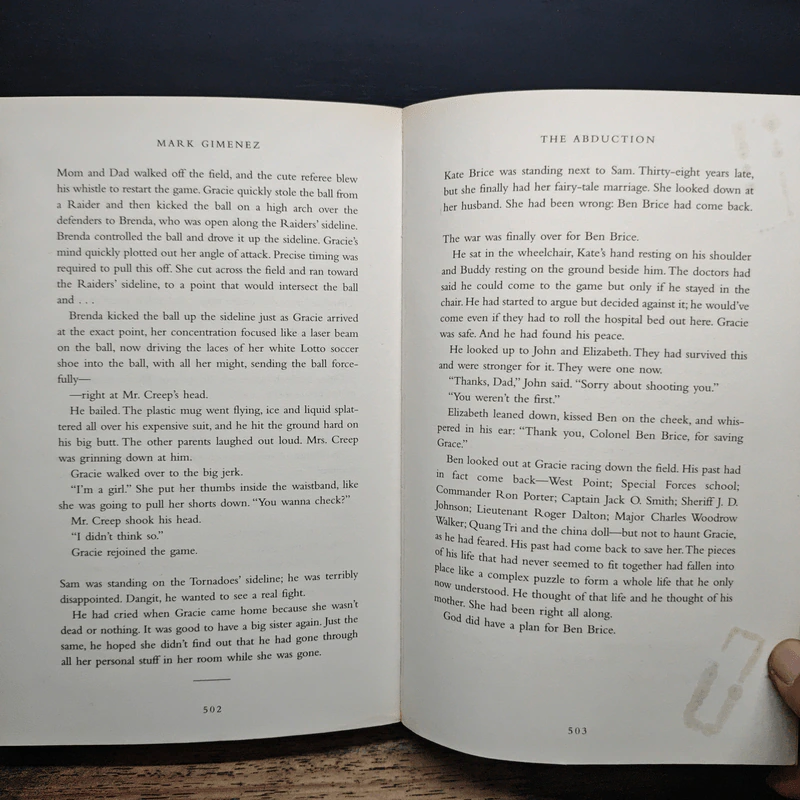 The Abduction - Mark Gimenez รูปที่ 8