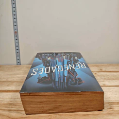 Renegades - Marissa Meyer รูปที่ 4