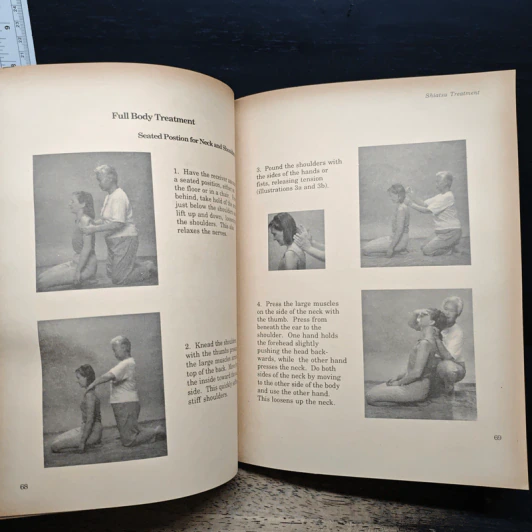 The Acupressure Handbook - Shizuko Yamamoto, Patrick McCarty รูปที่ 13