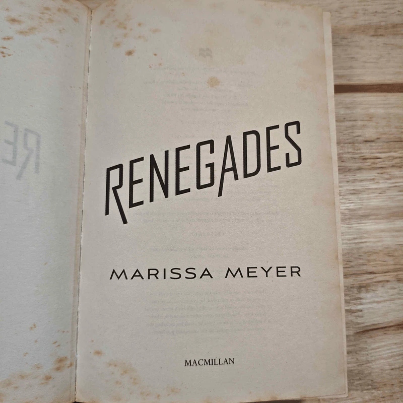 Renegades - Marissa Meyer รูปที่ 7