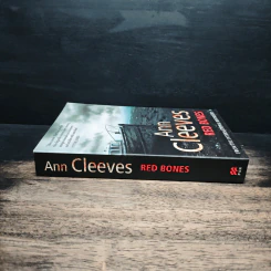 Red Bones - Ann Cleeves รูปที่ 3