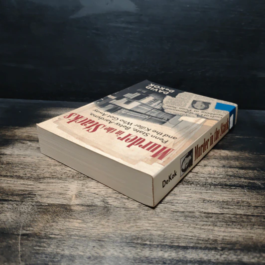 Murder in the Stacks - DAVID DeKOK รูปที่ 5