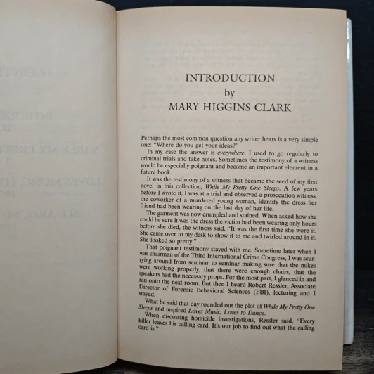 Three New York Times Bestselling Novels - Mary Higgins Clark รูปที่ 7
