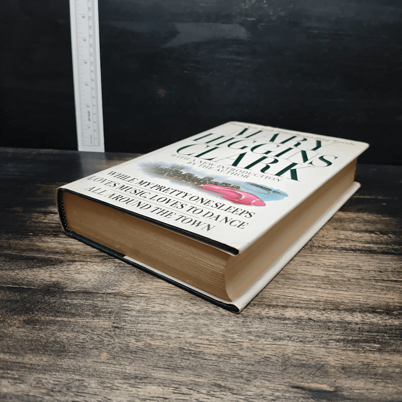 Three New York Times Bestselling Novels - Mary Higgins Clark รูปที่ 4