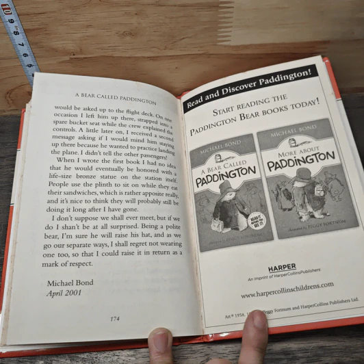 A Bear Called Paddington - Michael Bond รูปที่ 8