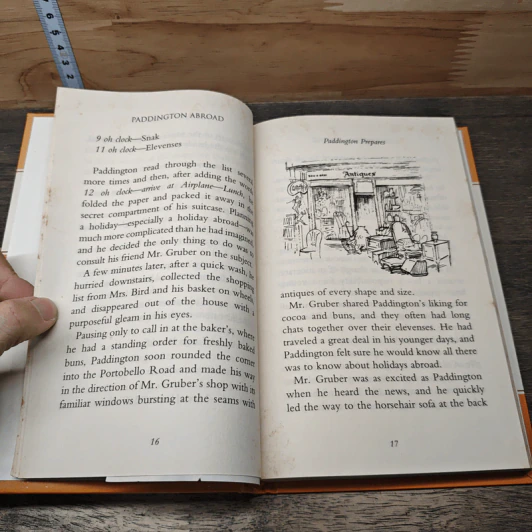 Paddington Abroad - Michael Bond รูปที่ 7