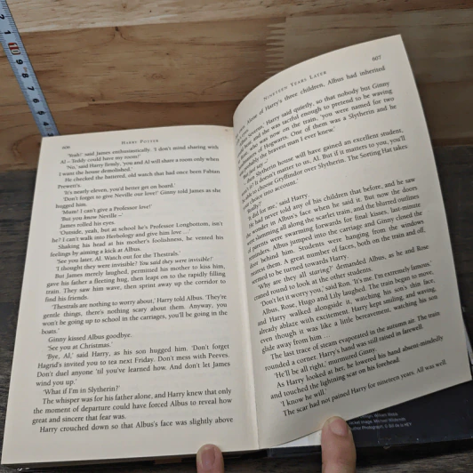 Harry Potter and the Deathly Hallows - J.K.Rowling รูปที่ 8