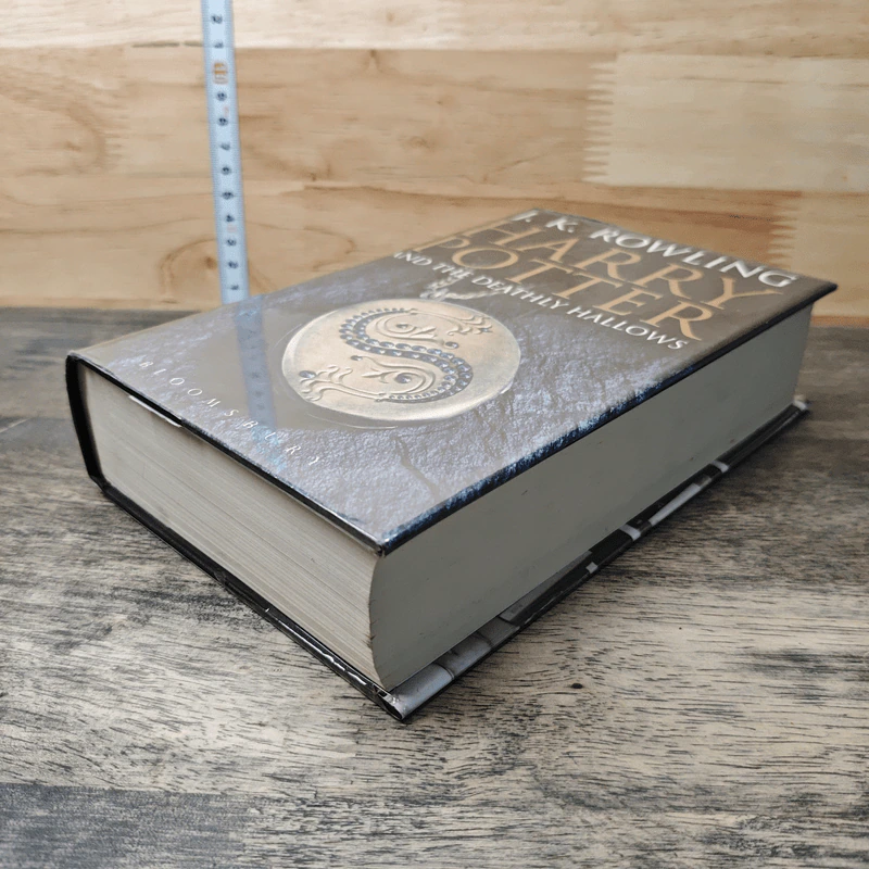 Harry Potter and the Deathly Hallows - J.K.Rowling รูปที่ 3