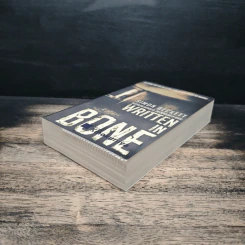 Written in Bone - Simon Beckett รูปที่ 4