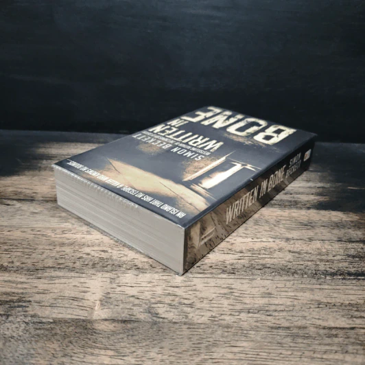 Written in Bone - Simon Beckett รูปที่ 5