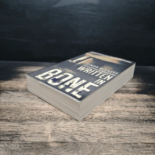 Written in Bone - Simon Beckett รูปที่ 4