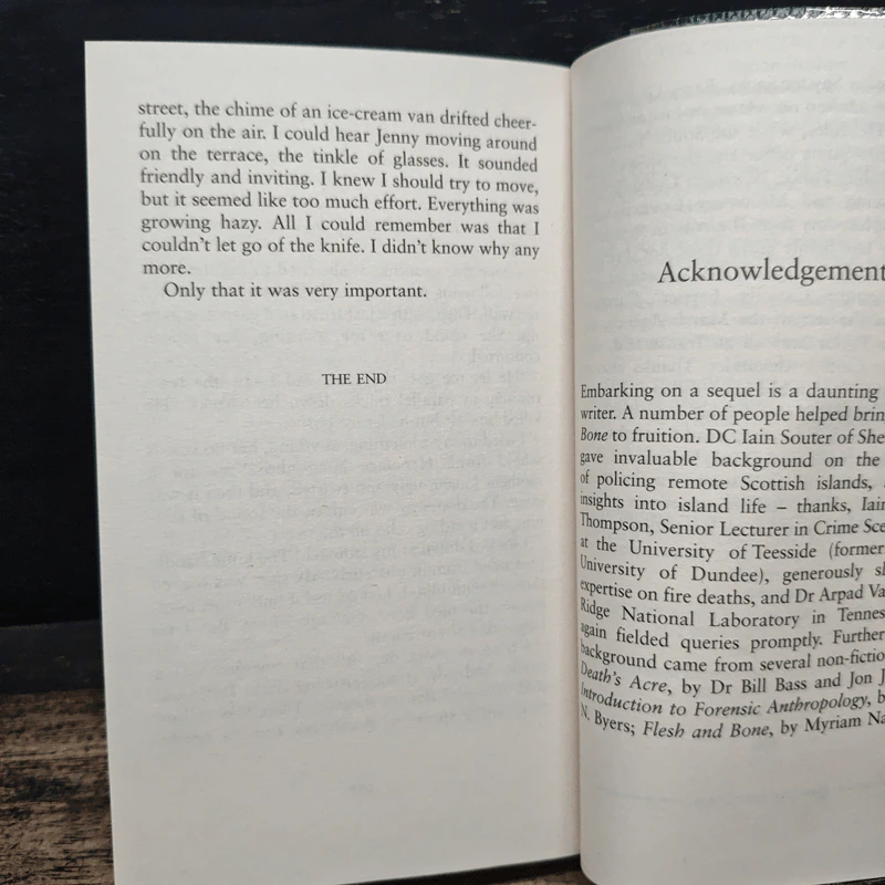 Written in Bone - Simon Beckett รูปที่ 8