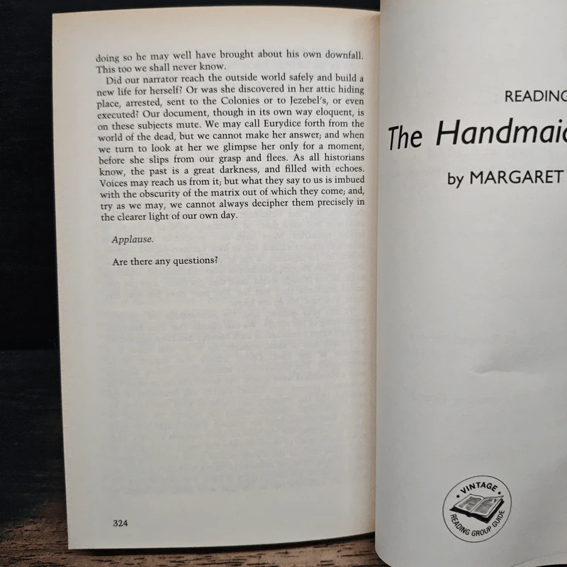 The Handmaid's Tale - Margaret Atwood รูปที่ 9