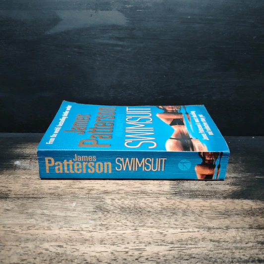 Swimsuit - James Patterson รูปที่ 3