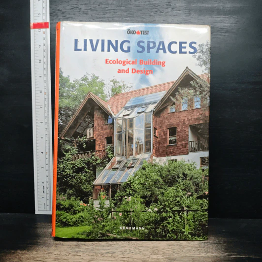 Living Spaces: Ecological Building and Design - Thomas Schmitz-Günther รูปที่ 1