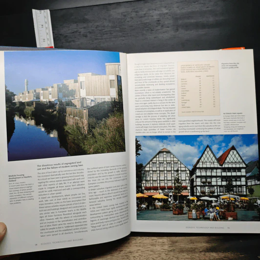 Living Spaces: Ecological Building and Design - Thomas Schmitz-Günther รูปที่ 11