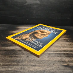NATIONAL GEOGRAPHIC Vol.174 No.4 October 1988 รูปที่ 4