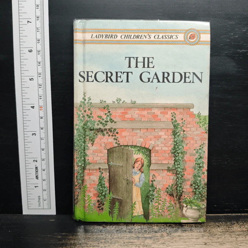 The Secret Garden - Ladybird รูปที่ 1