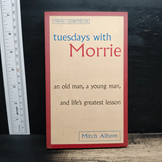 Tuesdays with Morrie - Mitch Albom รูปที่ 1