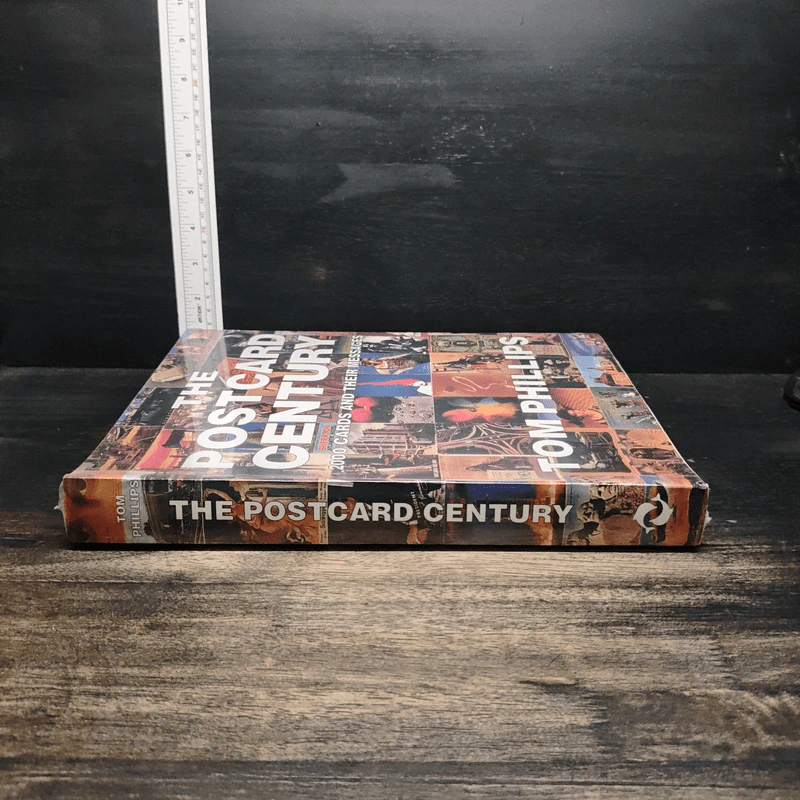The Postcard Century: 2000 Cards and Their Messages - Tom Phillips รูปที่ 3