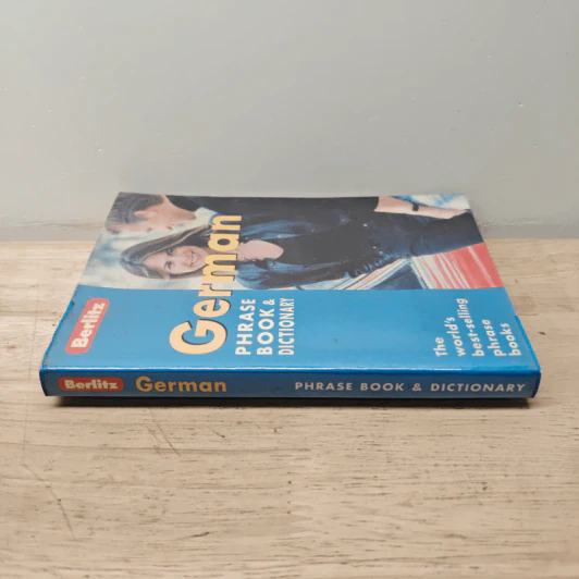 Berlitz German Phrase Book & Dictionary รูปที่ 2