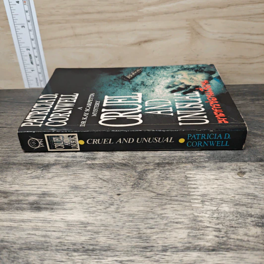 ฆาตกรซ่อนเงื่อน Cruel and Unusual - Patricia D. Cornwell รูปที่ 2